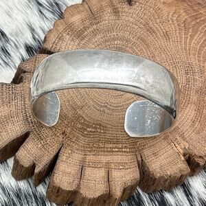 KIRK SMITH Native American Navajo Sterling Silver Elegant Stacker Cuff Bracelet
